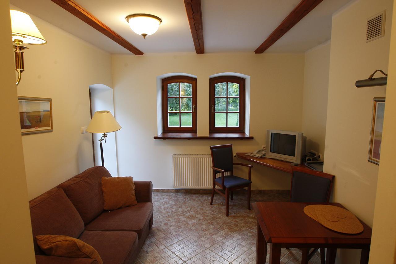Lesniczowka Nibork Bed & Breakfast Nidzica Exterior photo